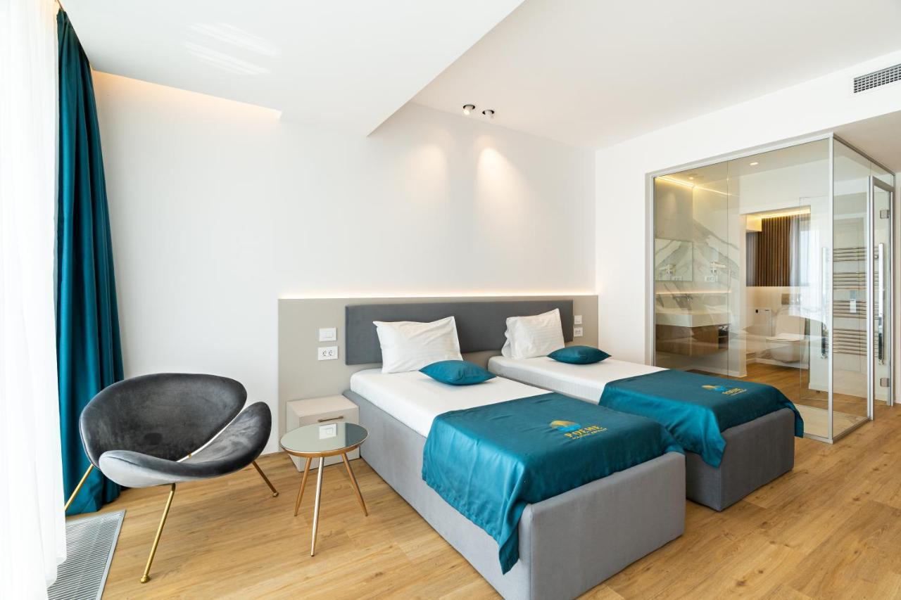 Hotel Poeme Mamaia Retreat Exterior foto