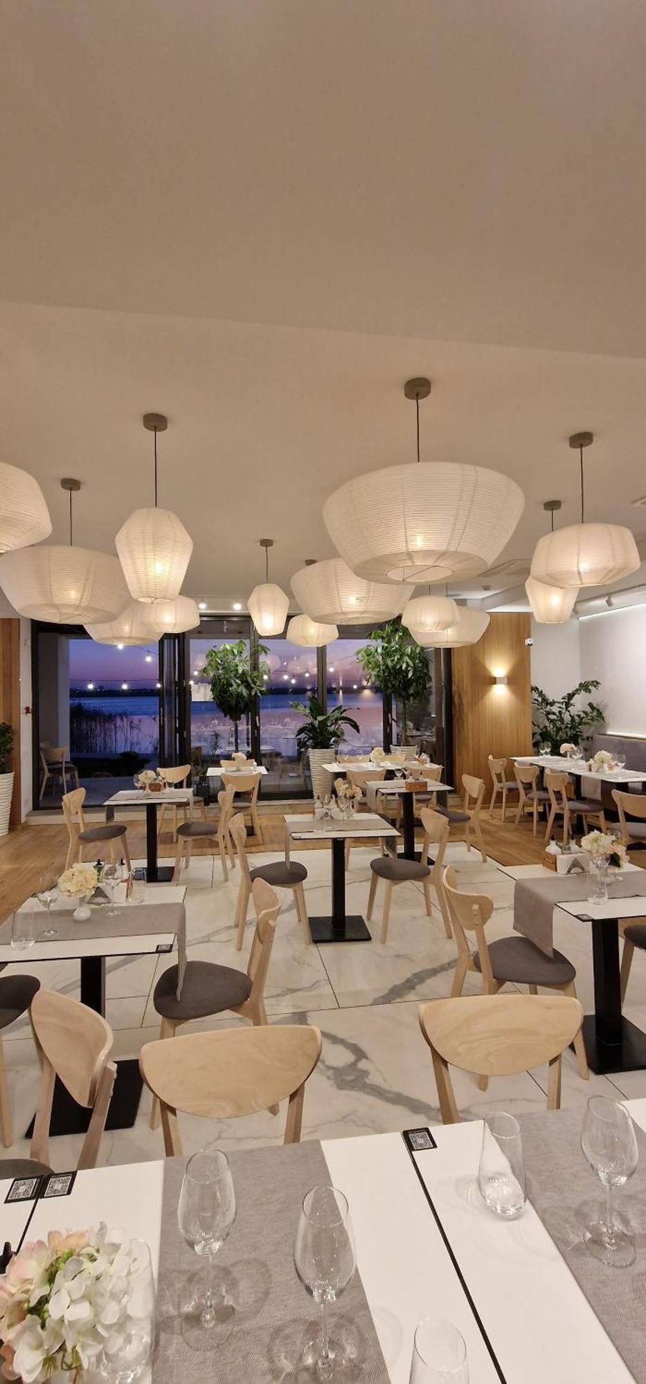 Hotel Poeme Mamaia Retreat Exterior foto